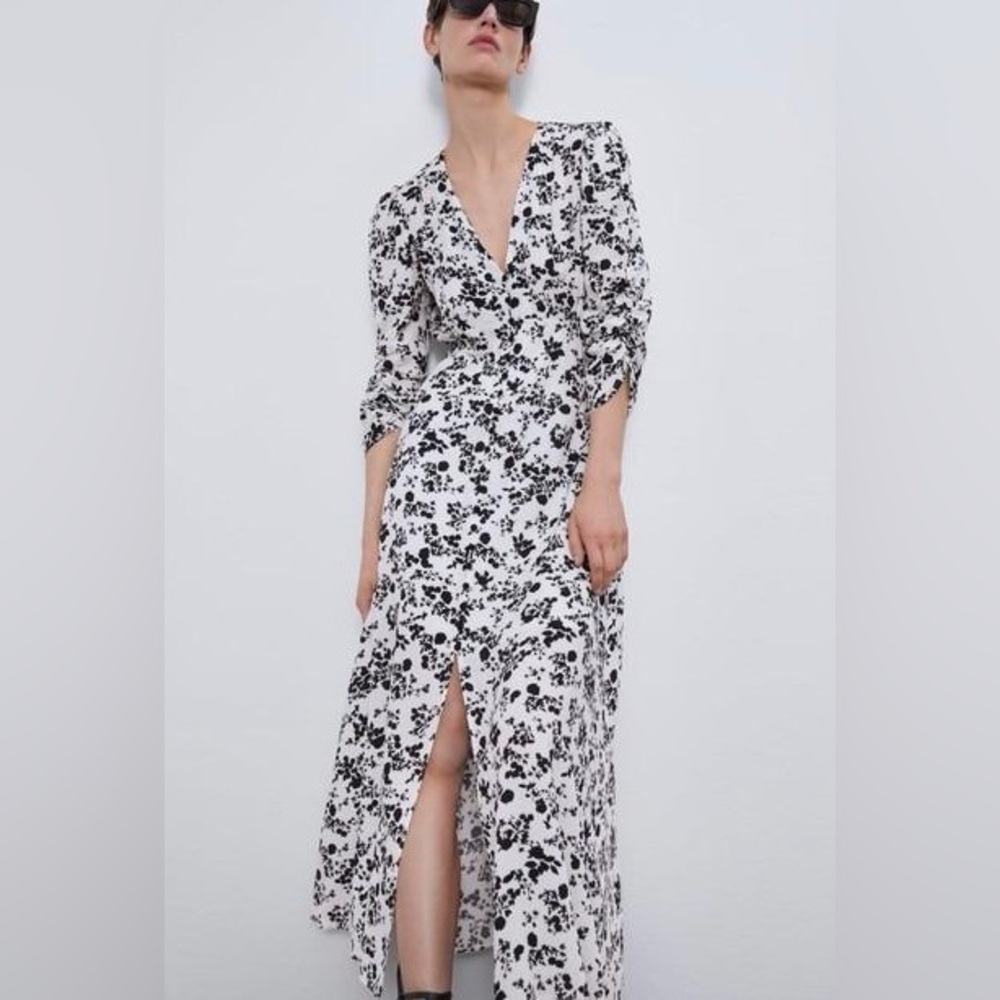 Zara Floral Black and White Women's Dressing XS